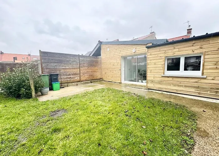 Pensión Thelittlehouse - Maison- Jardin Calais
