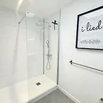Thelittlehouse - Maison- Jardin 4*