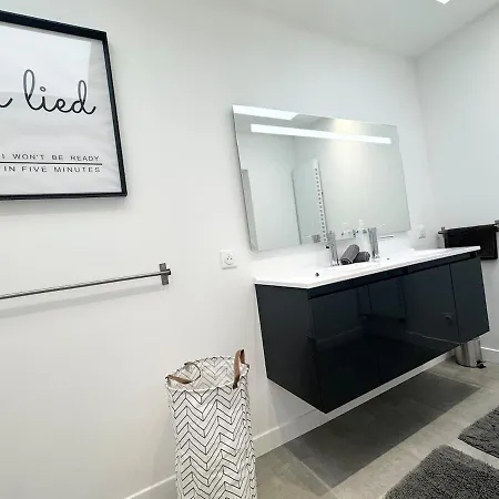 Thelittlehouse - Maison- Jardin * 加来