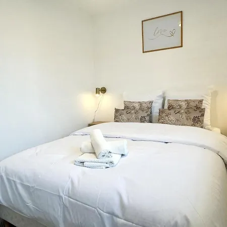 Thelittlehouse - Maison- Jardin * Calais