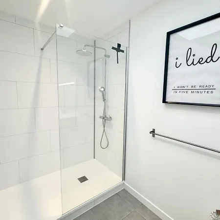 Thelittlehouse - Maison- Jardin 4*