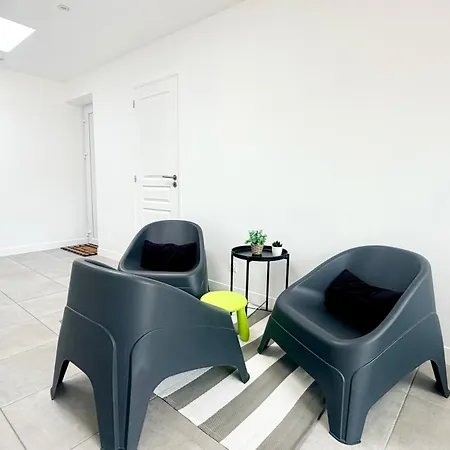 Thelittlehouse - Maison- Jardin 4* Calais